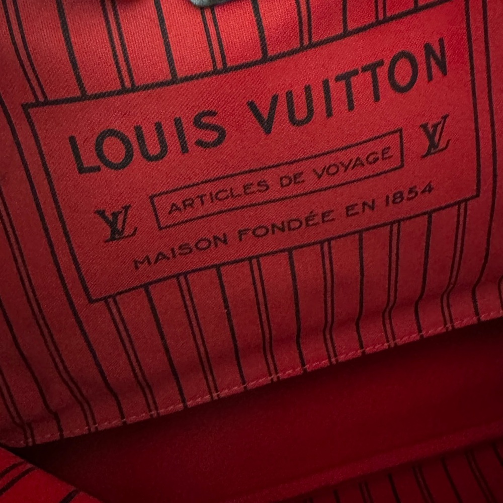 ❌SOLD❌Authentic Louis Vuitton Neverfull MM - Picture 8 of 16